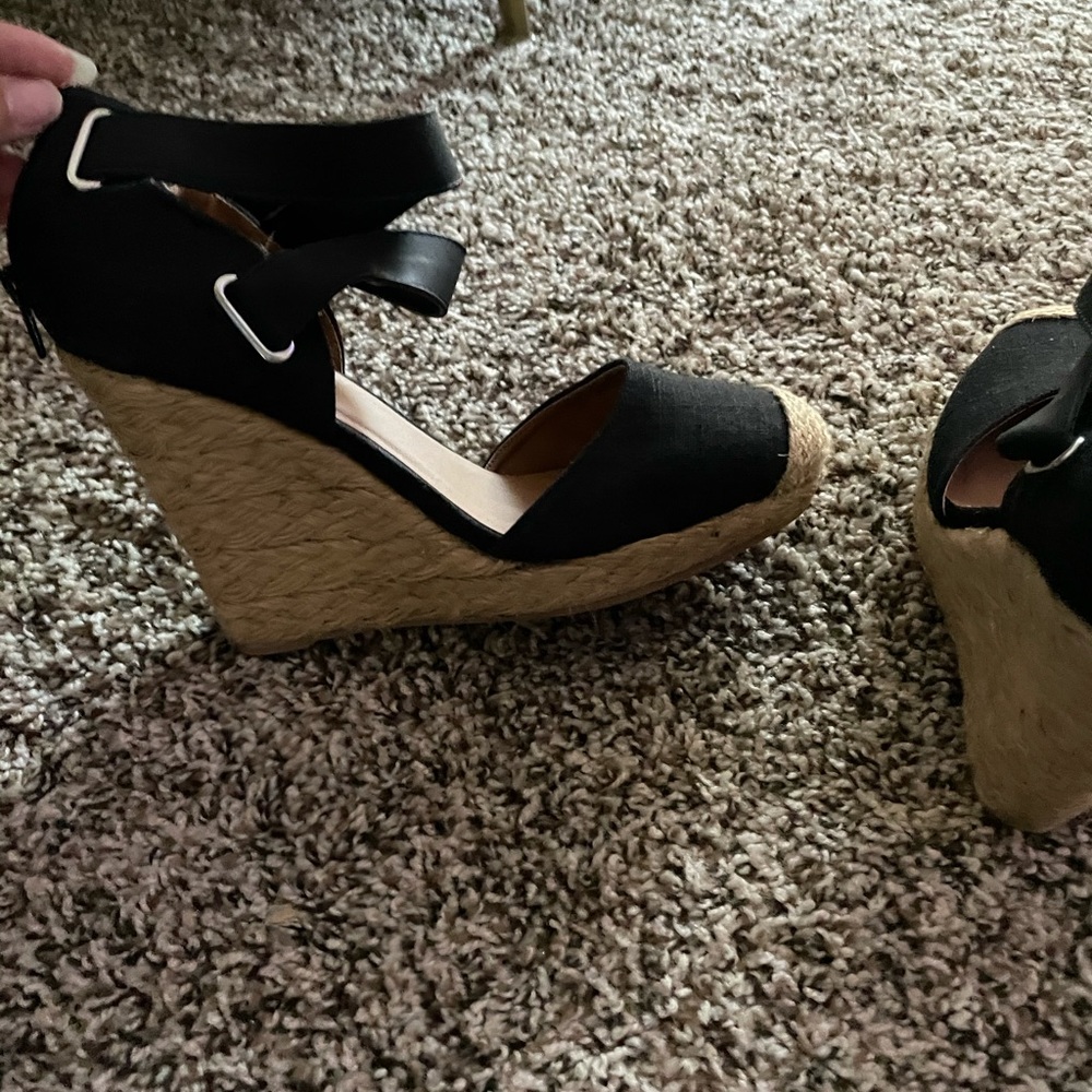 Black Wedges sandals